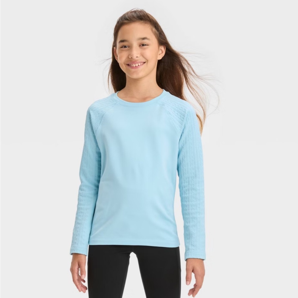 NWT! All in motion Light Blue long sleeve Shirt. Girl’s XL